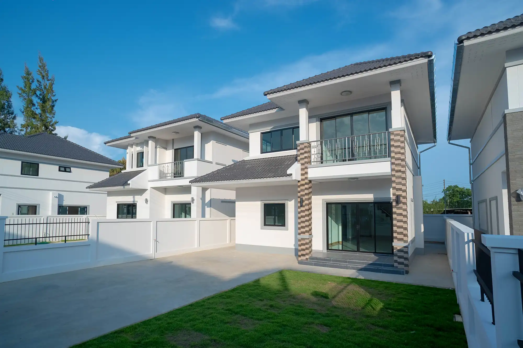 แบบบ้านสองชั้น วันที่ 8 ธันวาคม 2025 ตัวอย่างรูปภาพบนเว็บไซต์ ขนาด 2000x1333 131 KB โครงการบ้านเอราวัณ 29 เฟส 3